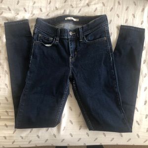 Levi’s 710 Skinny Jeans